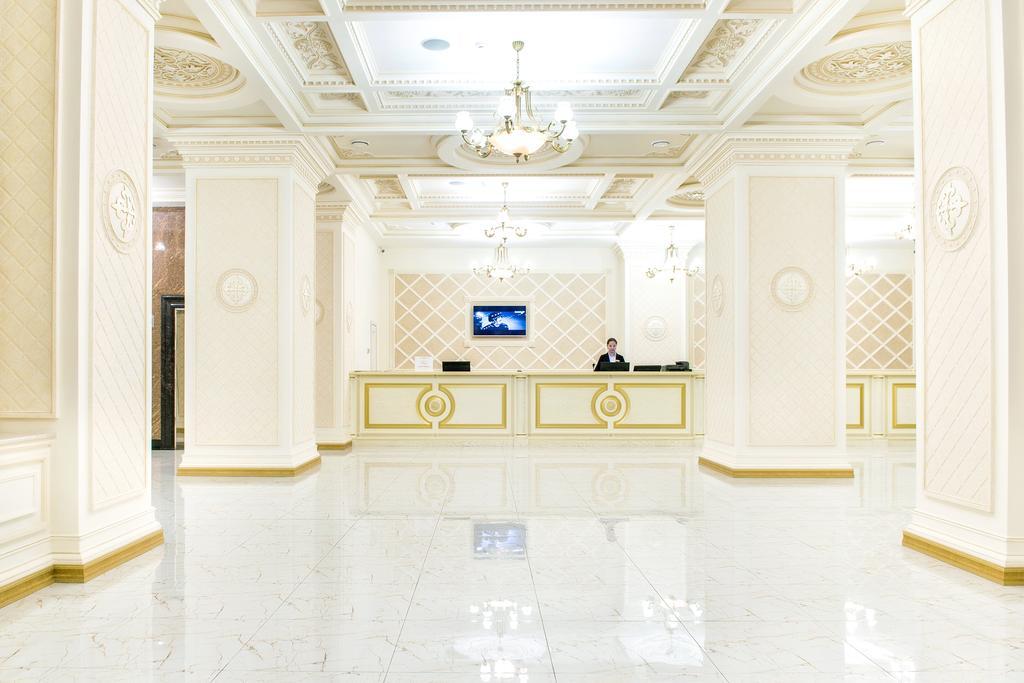Shymkent Grand Hotel Exterior foto
